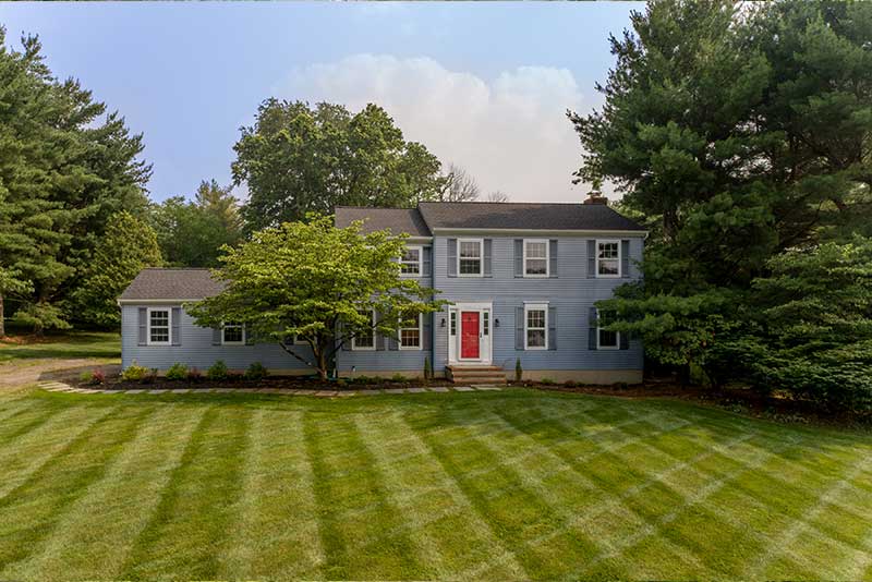 16 Horseshoe Dr, Flemington, NJ