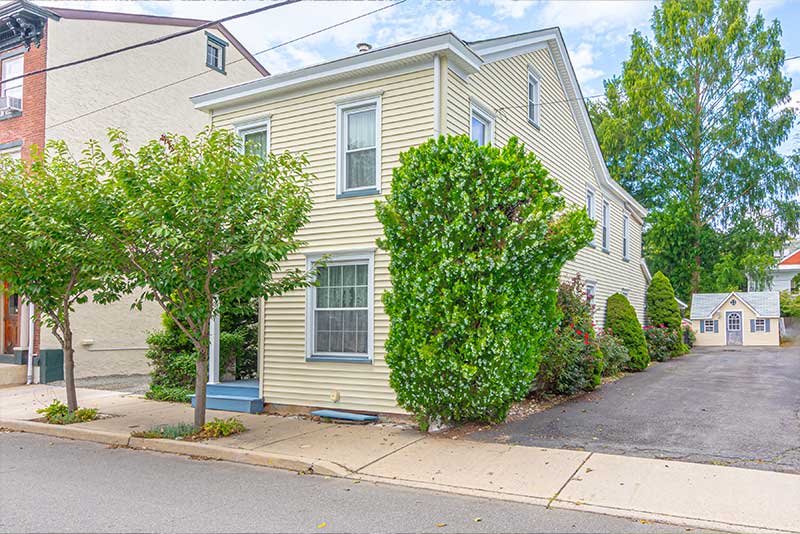 46 Delevan St
Lambertville, NJ