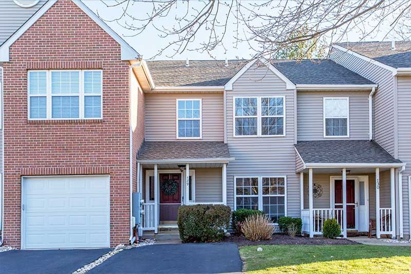 129 Blackfriars Cir, Doylestown, PA 