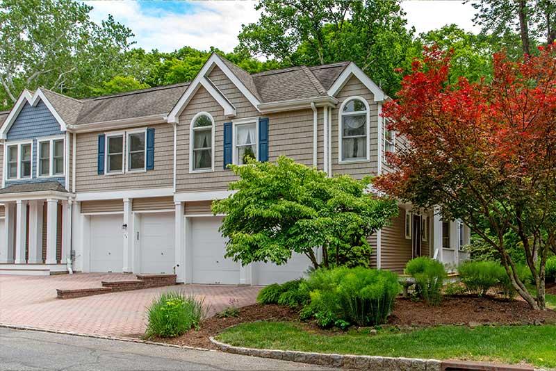13 Rock Creek Woods,
Lambertville, NJ